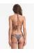 Biqu�ni empina bumbum Triya Tammy